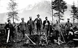 Russische Kriegsgefangene bei der Holzarbeit