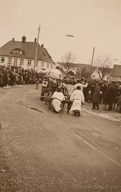 Feuerwehrspritze mit Handantrieb