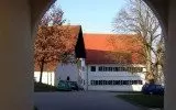 Die ehemalige Ökonomieanlage des Klosters Ochsenhausen mit Bauhaus.